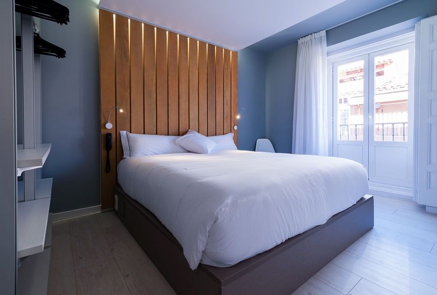 Hostal Nuria Madrid Bagian luar foto